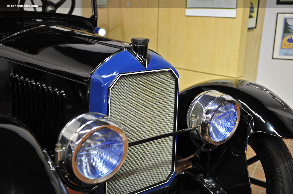 1920 Pierce-Arrow Model 38